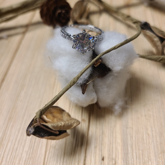 OMG!!! 💥💥NEW💥💥3.75 CT Trillant Round Cut CZ with 925 Sterling Silver band - Picture 4 of 12